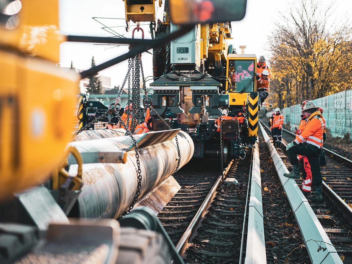 Jak wybrać materiały do budowy domu murowanego